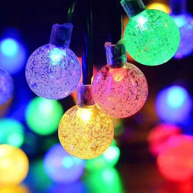 Neue Lichterkette mit 14 LED-Kristallblasenbällen