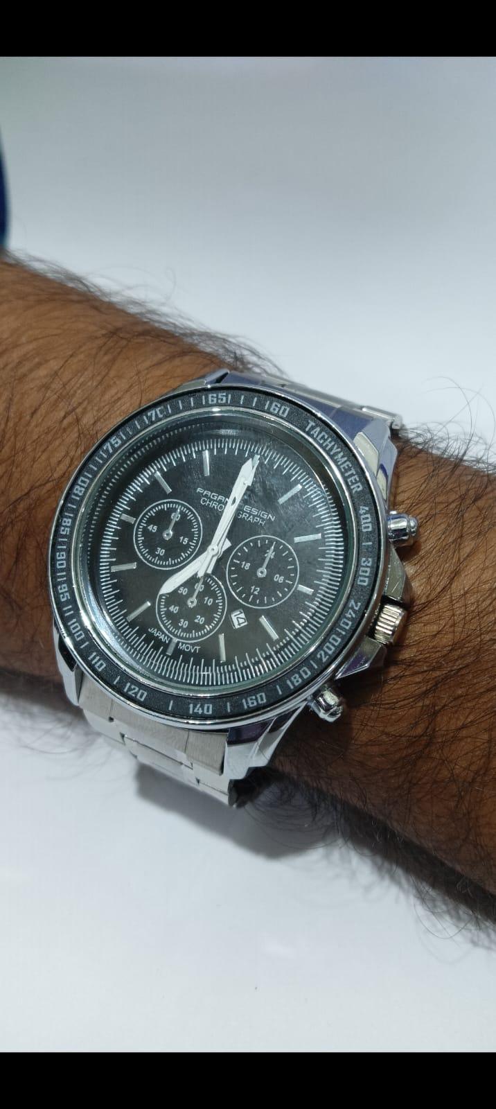 Reloj con correa de acero inoxidable plateado para hombre