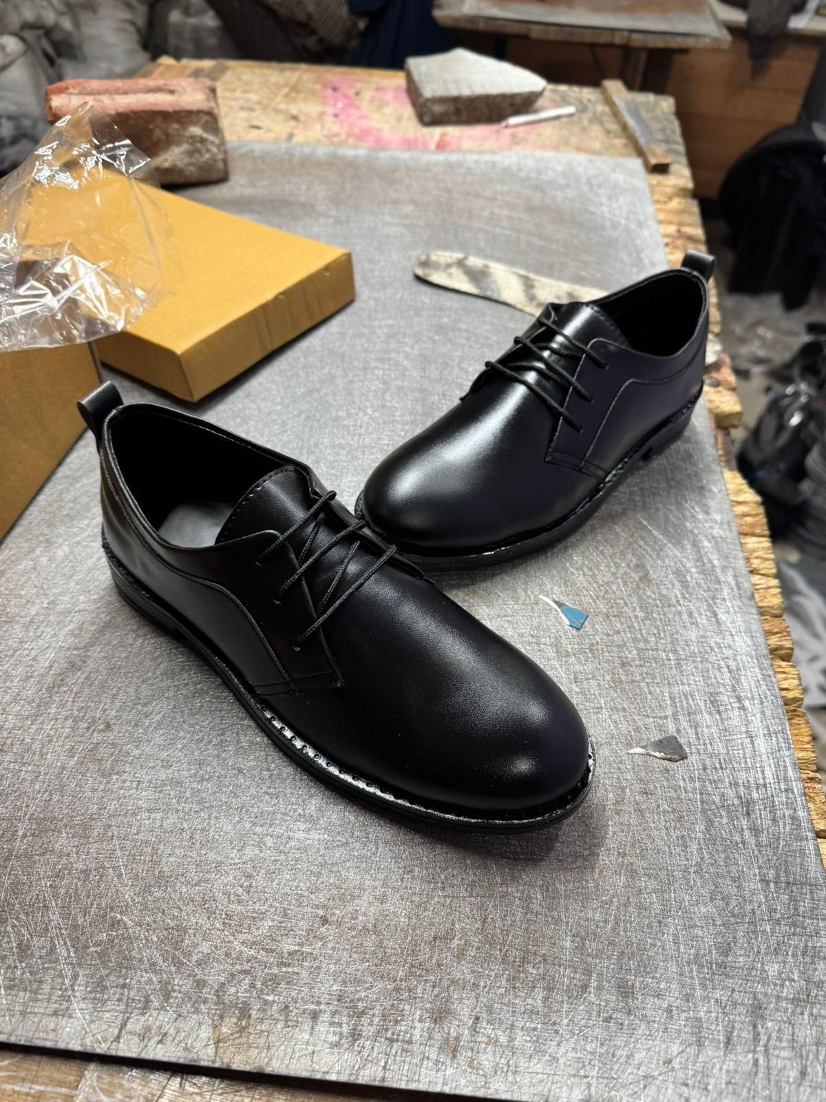Zapatos formales elegantes para hombre